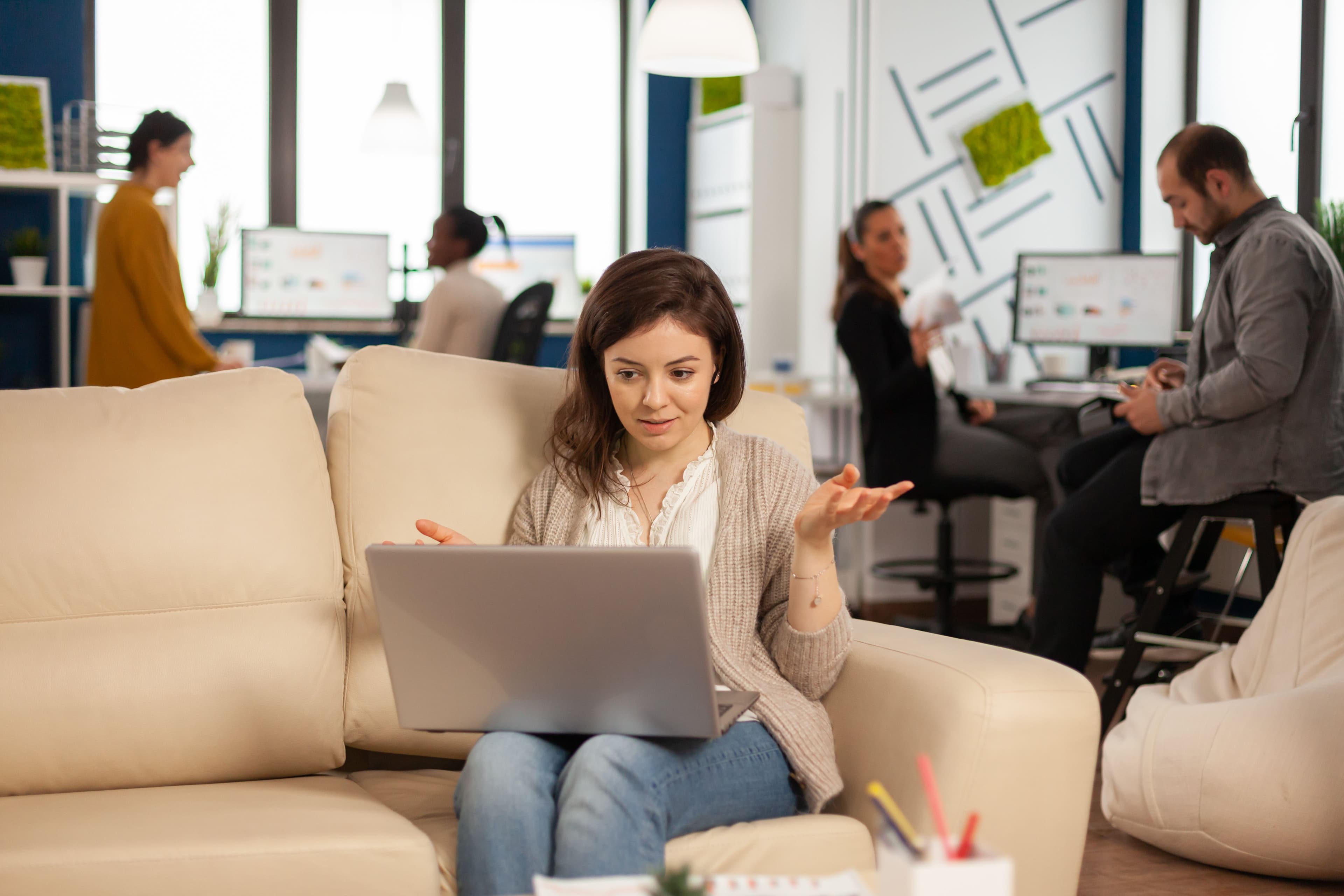 Office rental agency or direct? Which is best when renting an office in London?